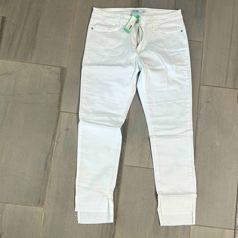 Just Black White Jean